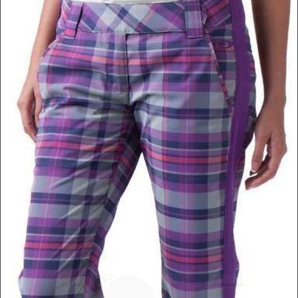 Oakley Pants - PRICED TO SELL FAST- Oakley Albatross Capri